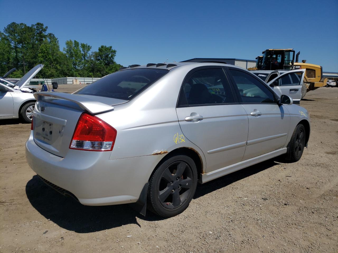 Photo 14 from auction – 2008 KIA SPECTRA EX with VIN KNAFE121185013388