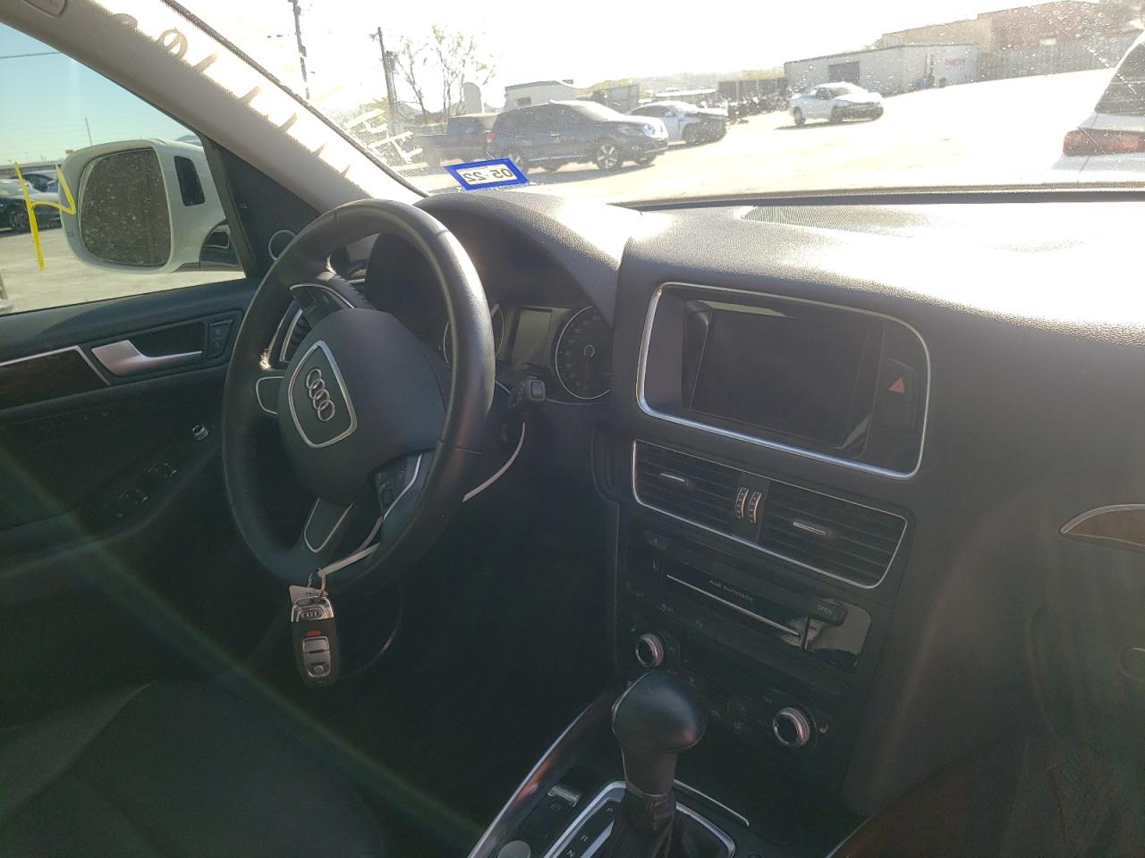 Photo 9 from auction – 2015 AUDI Q5 with VIN WA1LFAFP3FA093597