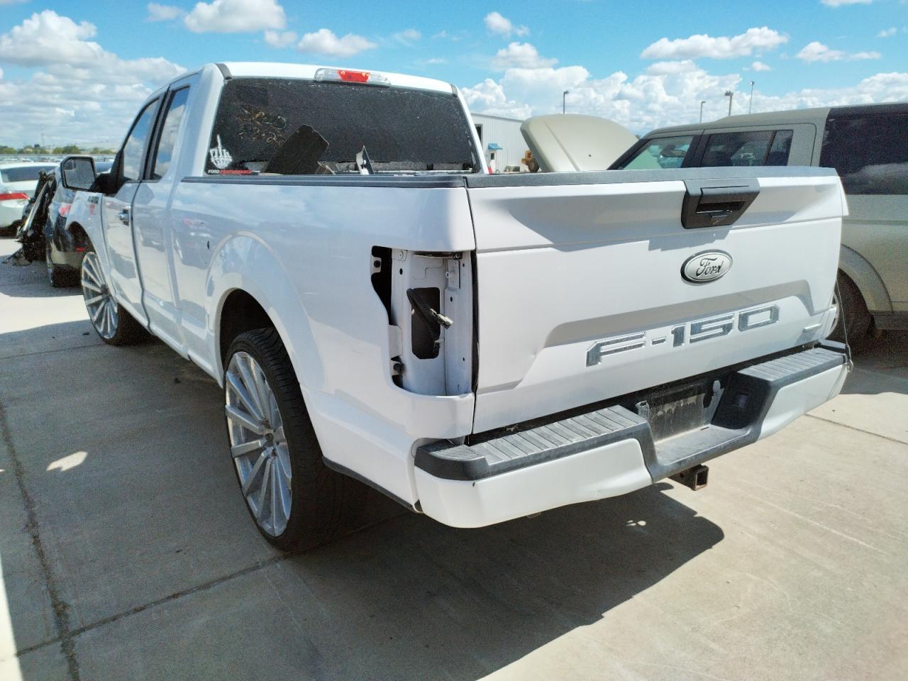 Photo 3 from auction – 2018 FORD F150 SUPER with VIN 1FTEX1CP7JKC55220