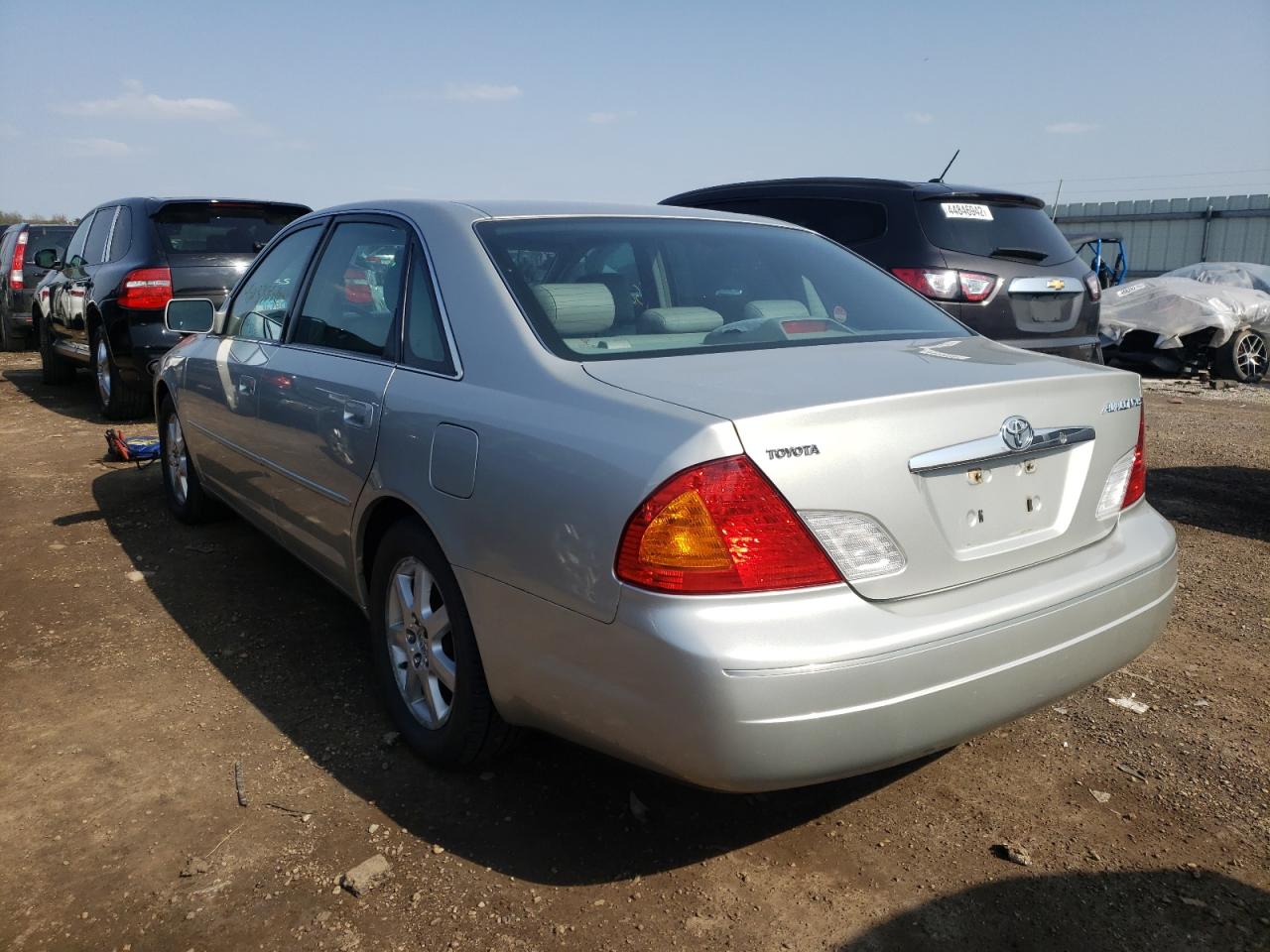 Photo 3 from auction – 2001 TOYOTA AVALON XL with VIN 4T1BF28B61U129164