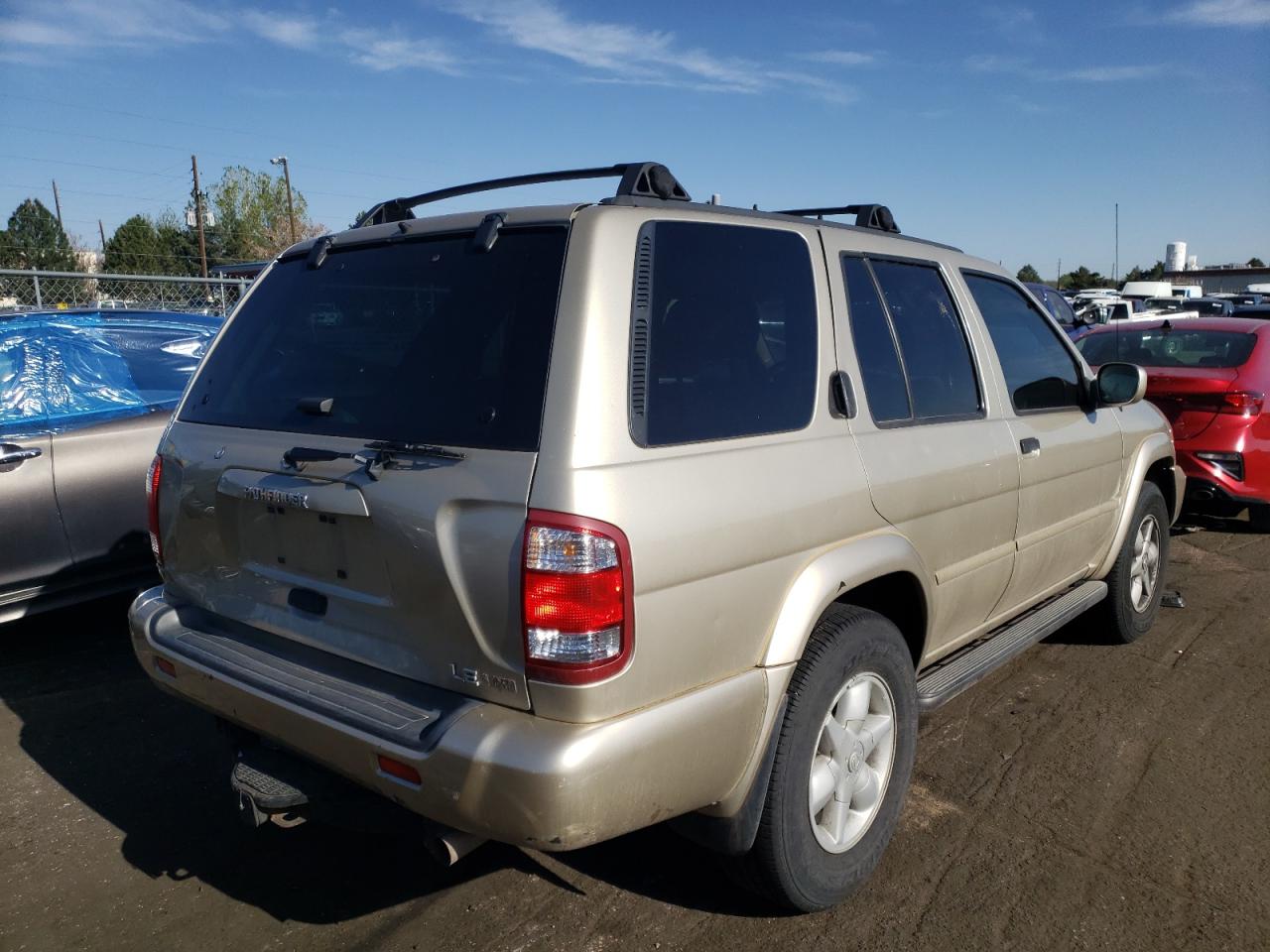 Photo 4 from auction – 2001 NISSAN PATHFINDER with VIN JN8DR09X51W572854