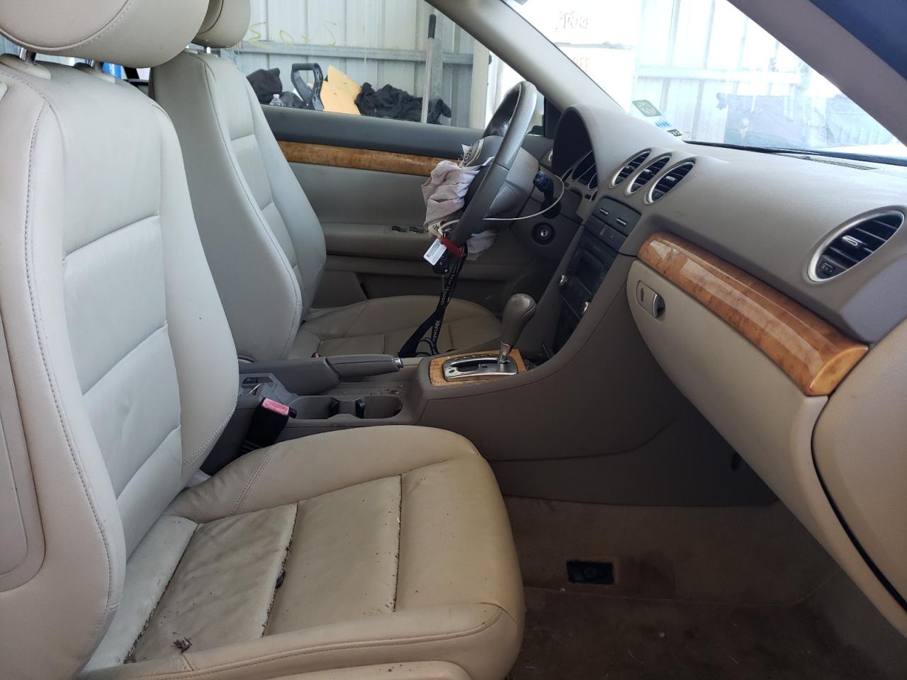 Photo 5 from auction – 2009 AUDI A4 2.0T CA with VIN WAUAF48H89K010794