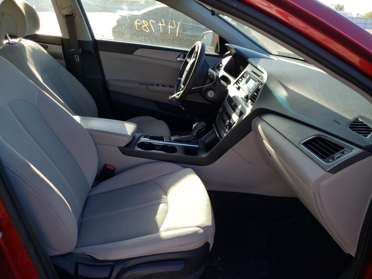 Photo 5 from auction – 2015 HYUNDAI SONATA SE with VIN 5NPE24AF7FH074974