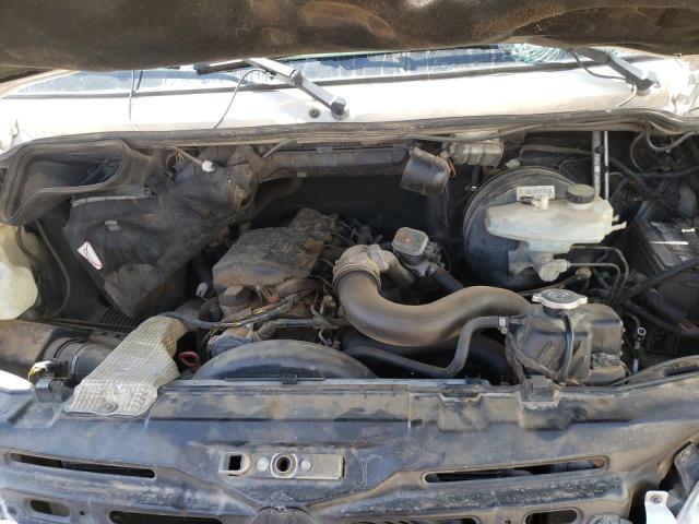 Photo 2 from auction – 2004 FREIGHTLINER VAN with VIN WD2PD643945597487