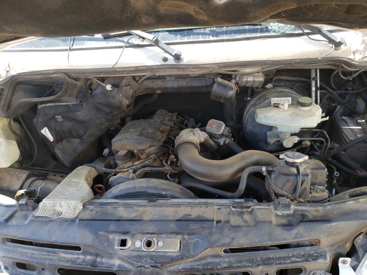 Photo 12 from auction – 2004 FREIGHTLINER VAN with VIN WD2PD643945597487