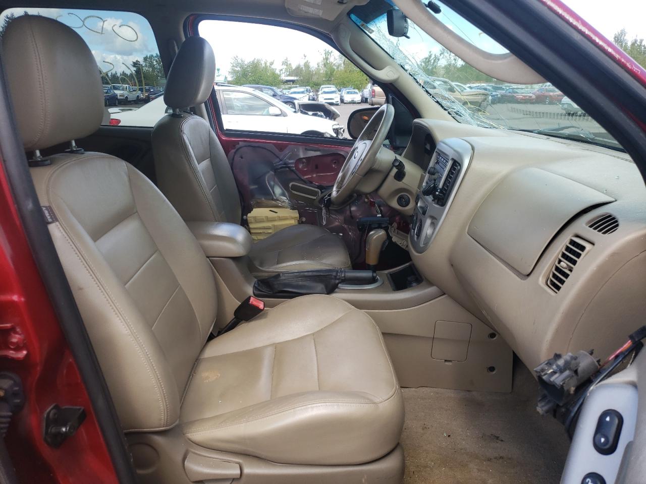 Photo 5 from auction – 2006 FORD ESCAPE XLT with VIN 1FMCU93126KA11231