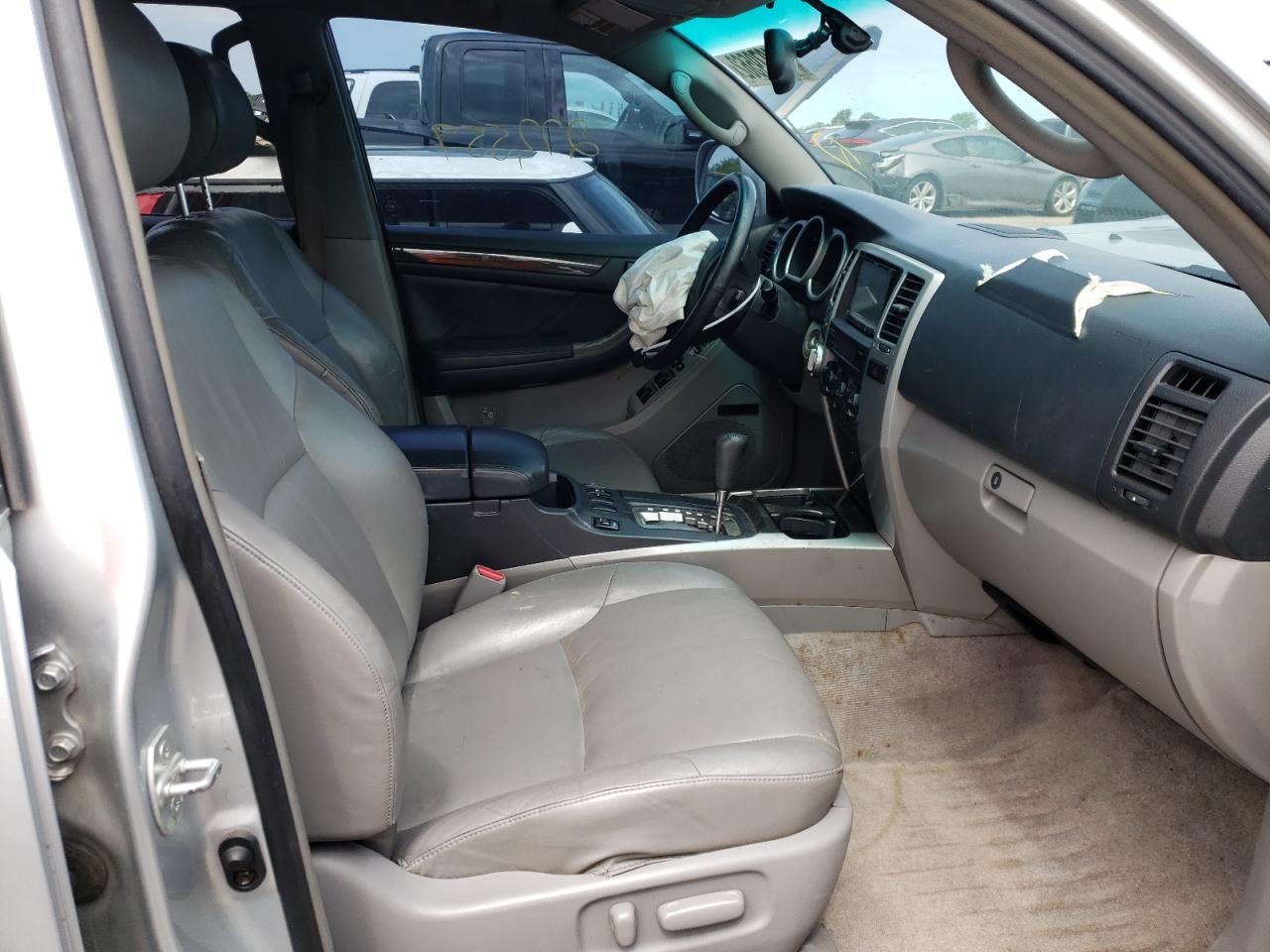 Photo 5 from auction – 2004 TOYOTA 4RUNNER LI with VIN JTEBT17R340040035