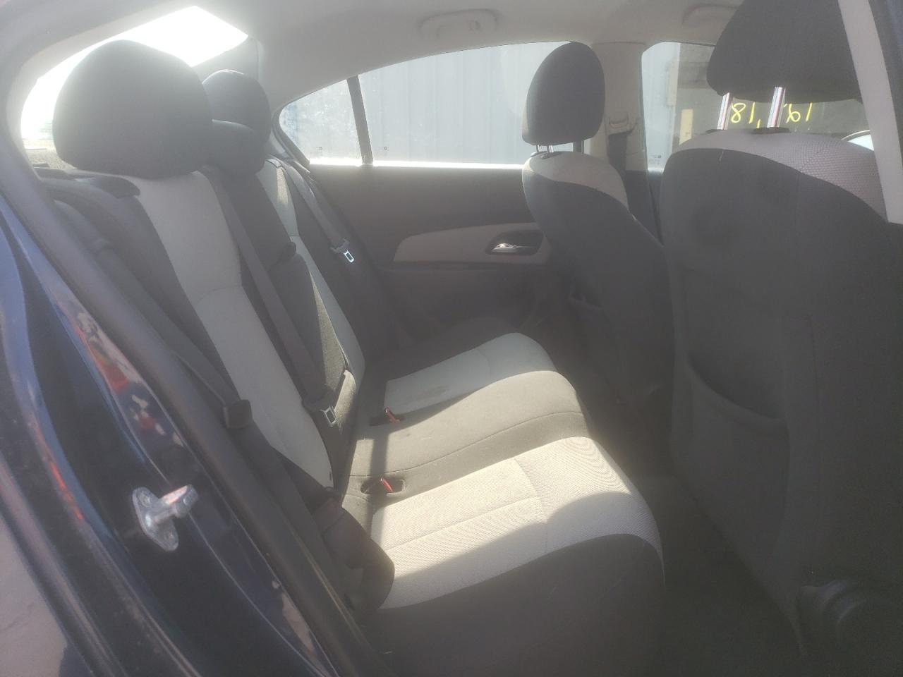 Photo 6 from auction – 2011 CHEVROLET CRUZE LS with VIN 1G1PC5SH9B7123398