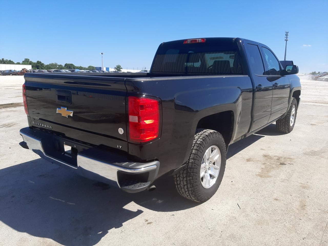 Photo 4 from auction – 2018 CHEVROLET SILVERADO with VIN 1GCRCREC1JZ149729