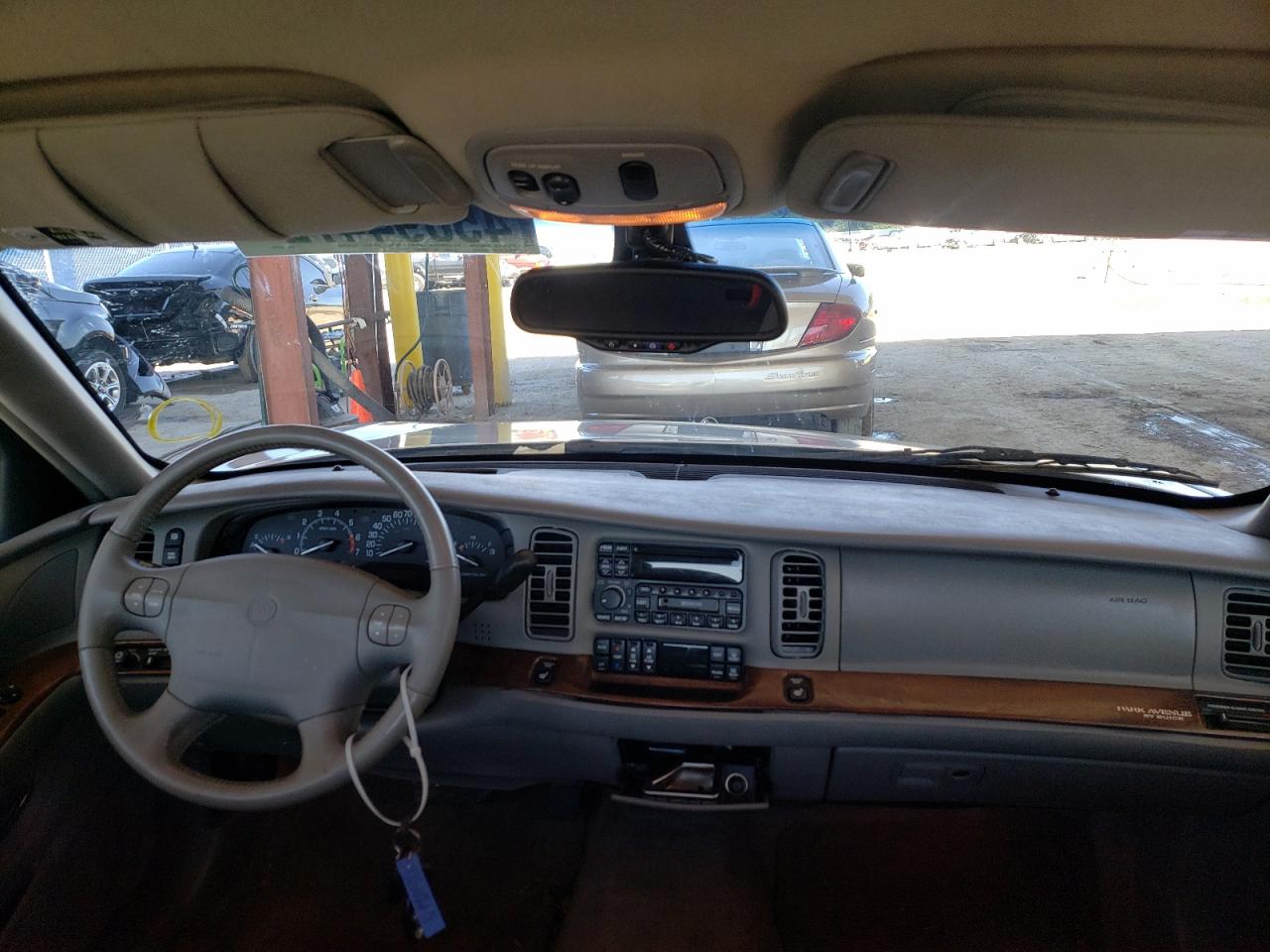 Photo 9 from auction – 2001 BUICK PARK AVENU with VIN 1G4CW54KX14146299