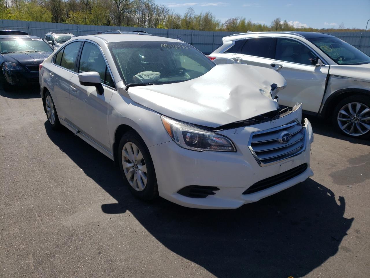 SUBARU LEGACY 2.5 2015 with VIN 4S3BNBC62F3013913 - Photo from auction