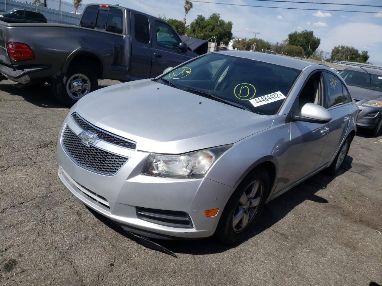 Photo 2 from auction – 2014 CHEVROLET CRUZE LT with VIN 1G1PC5SB3E7303668