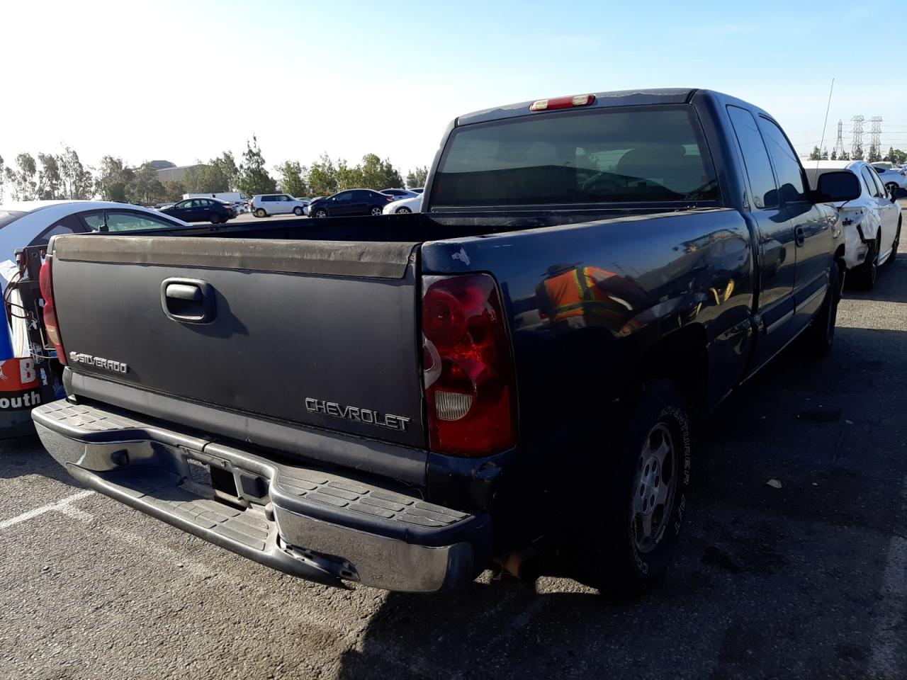 Photo 4 from auction – 2004 CHEVROLET SILVERADO with VIN 2GCEC19V041247658