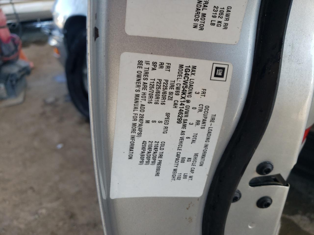 Photo 10 from auction – 2001 BUICK PARK AVENU with VIN 1G4CW54KX14146299