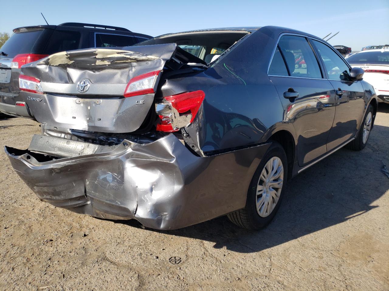 Photo 4 from auction – 2012 TOYOTA CAMRY BASE with VIN 4T4BF1FK8CR211614
