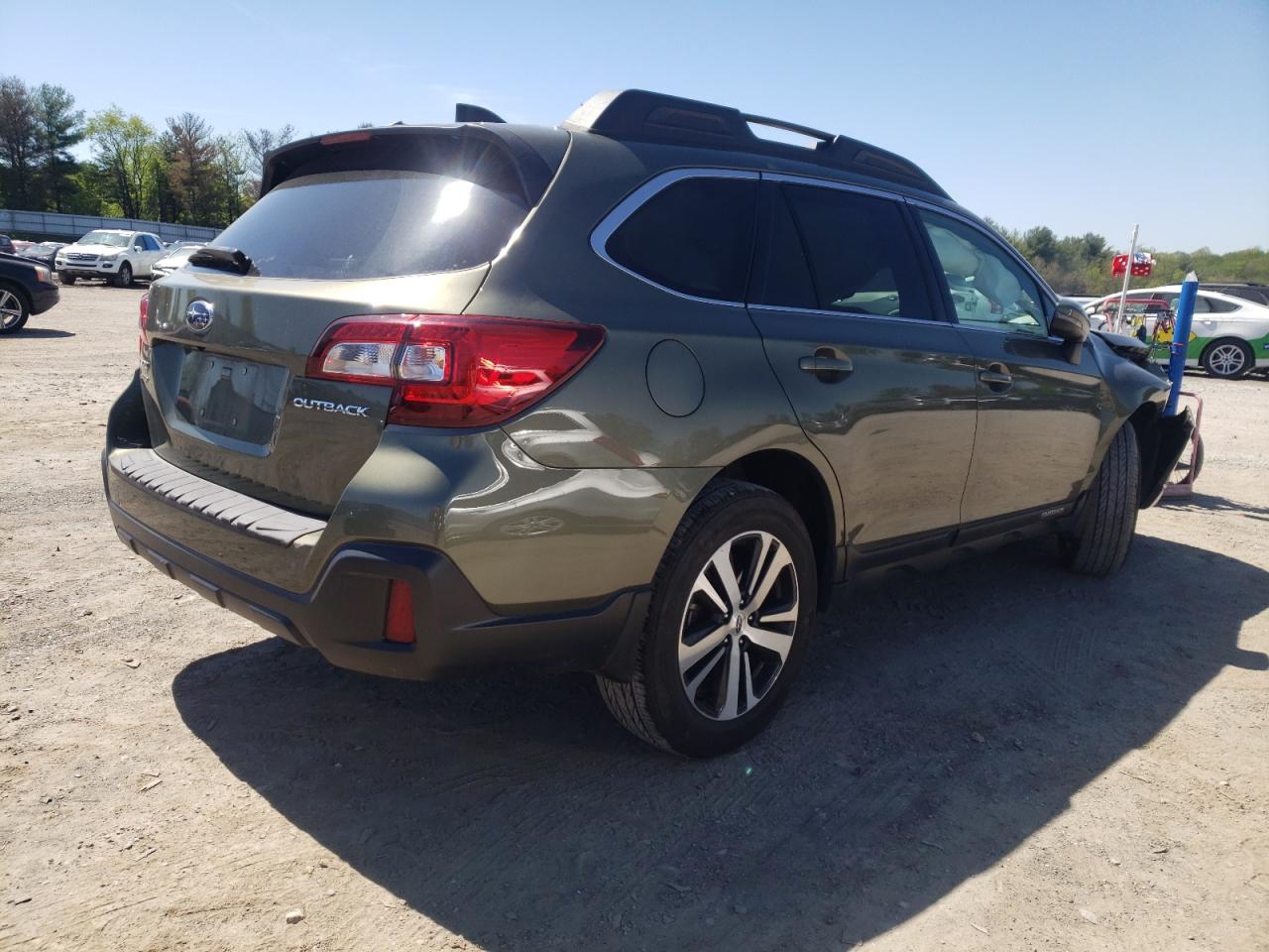 Photo 4 from auction – 2019 SUBARU OUTBACK 2. with VIN 4S4BSAJCXK3321025