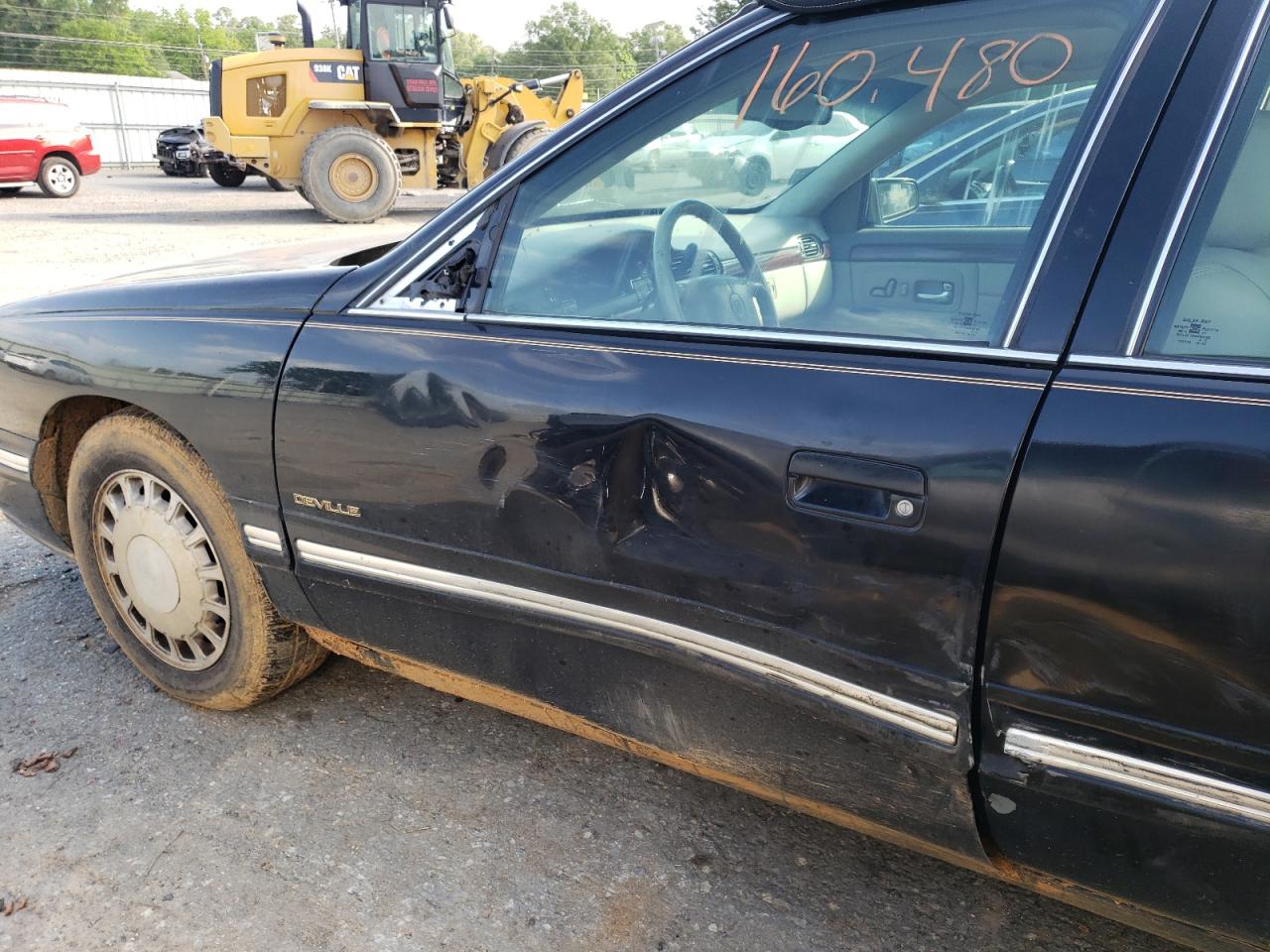 Photo 9 from auction – 1999 CADILLAC DEVILLE with VIN 1G6KD54Y1XU776816