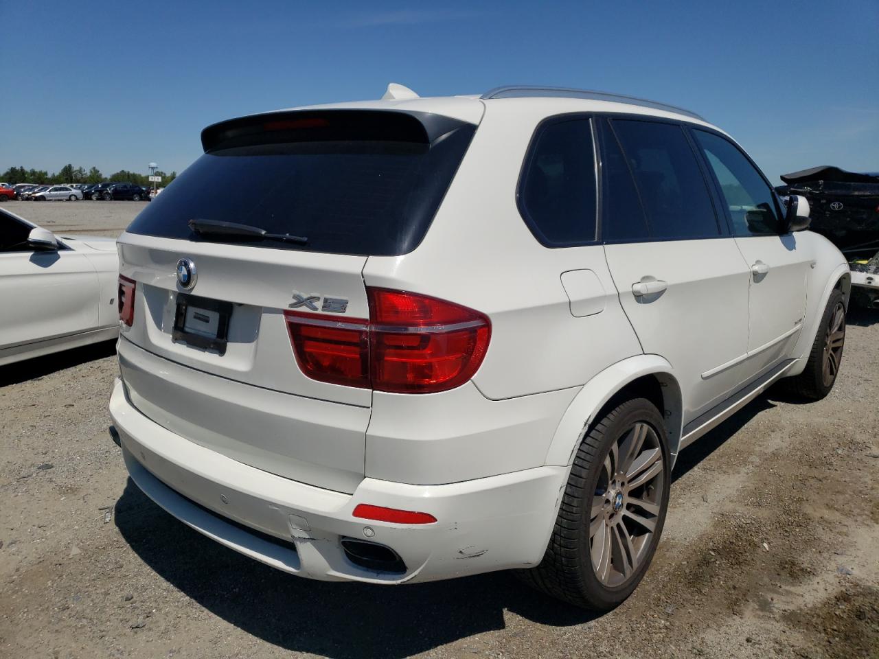Photo 4 from auction – 2011 BMW X5 XDRIVE3 with VIN 5UXZV4C51BL402374