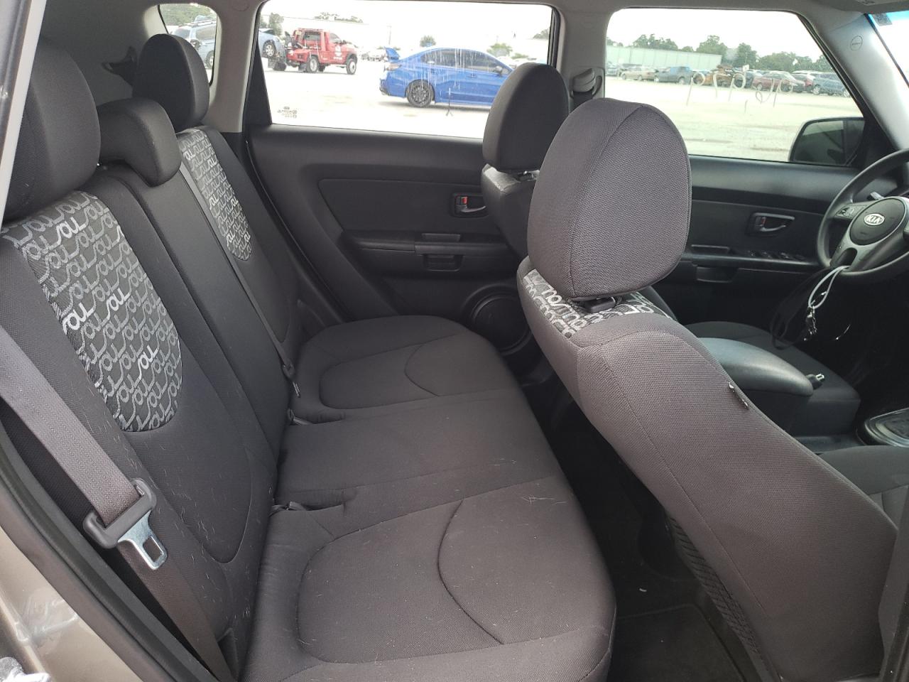 Photo 6 from auction – 2011 KIA SOUL + with VIN KNDJT2A24B7288512