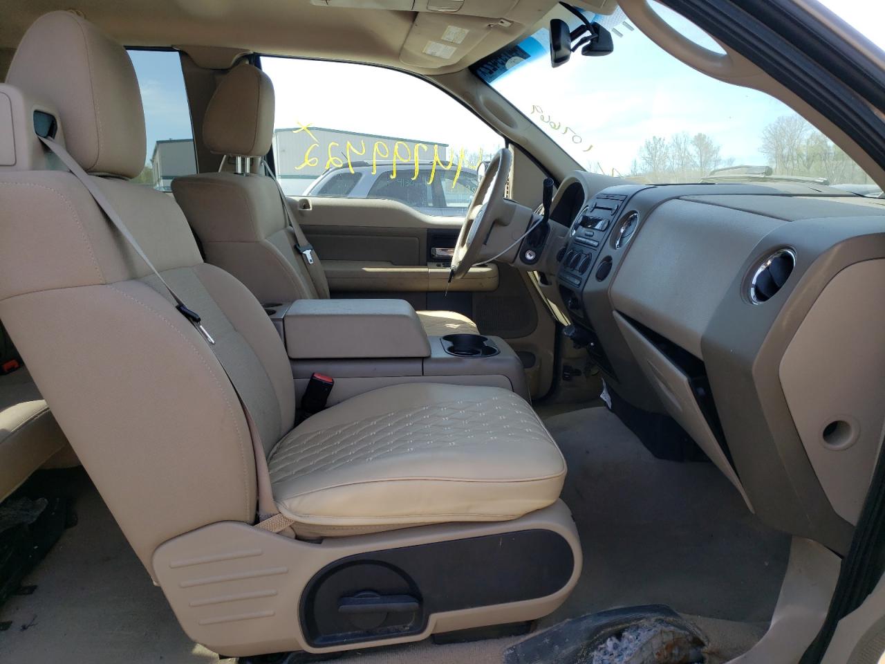 Photo 5 from auction – 2006 FORD F150 with VIN 1FTVX14506NA68405
