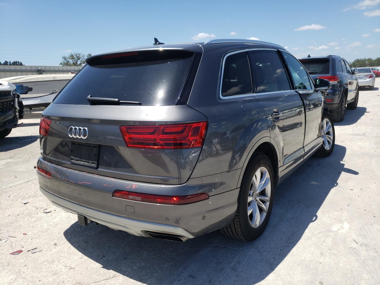 Photo 4 from auction – 2019 AUDI Q7 PREMIUM with VIN WA1LAAF79KD004168