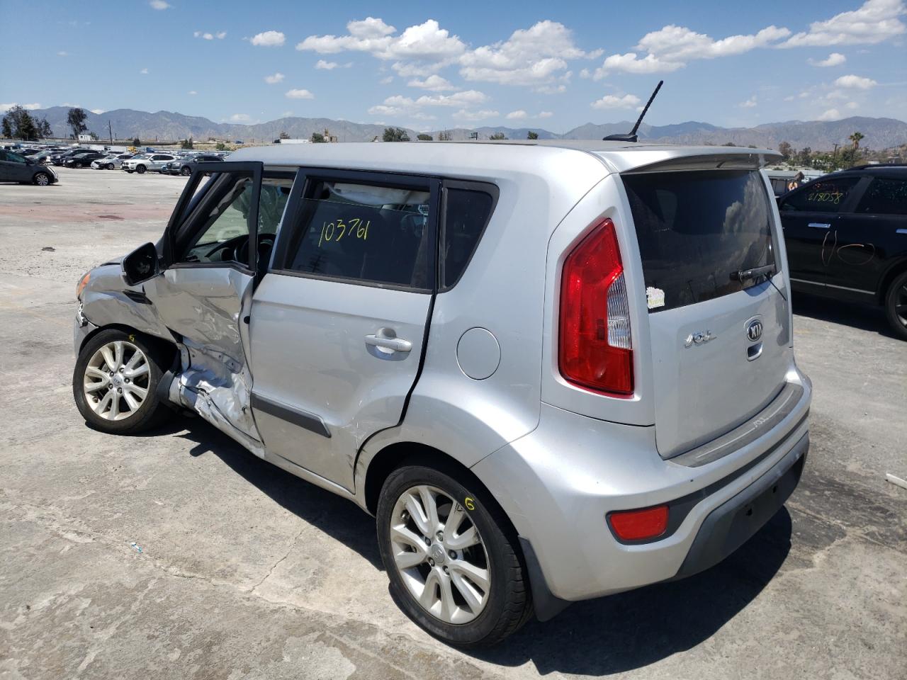 Photo 3 from auction – 2013 KIA SOUL + with VIN KNDJT2A63D7568895