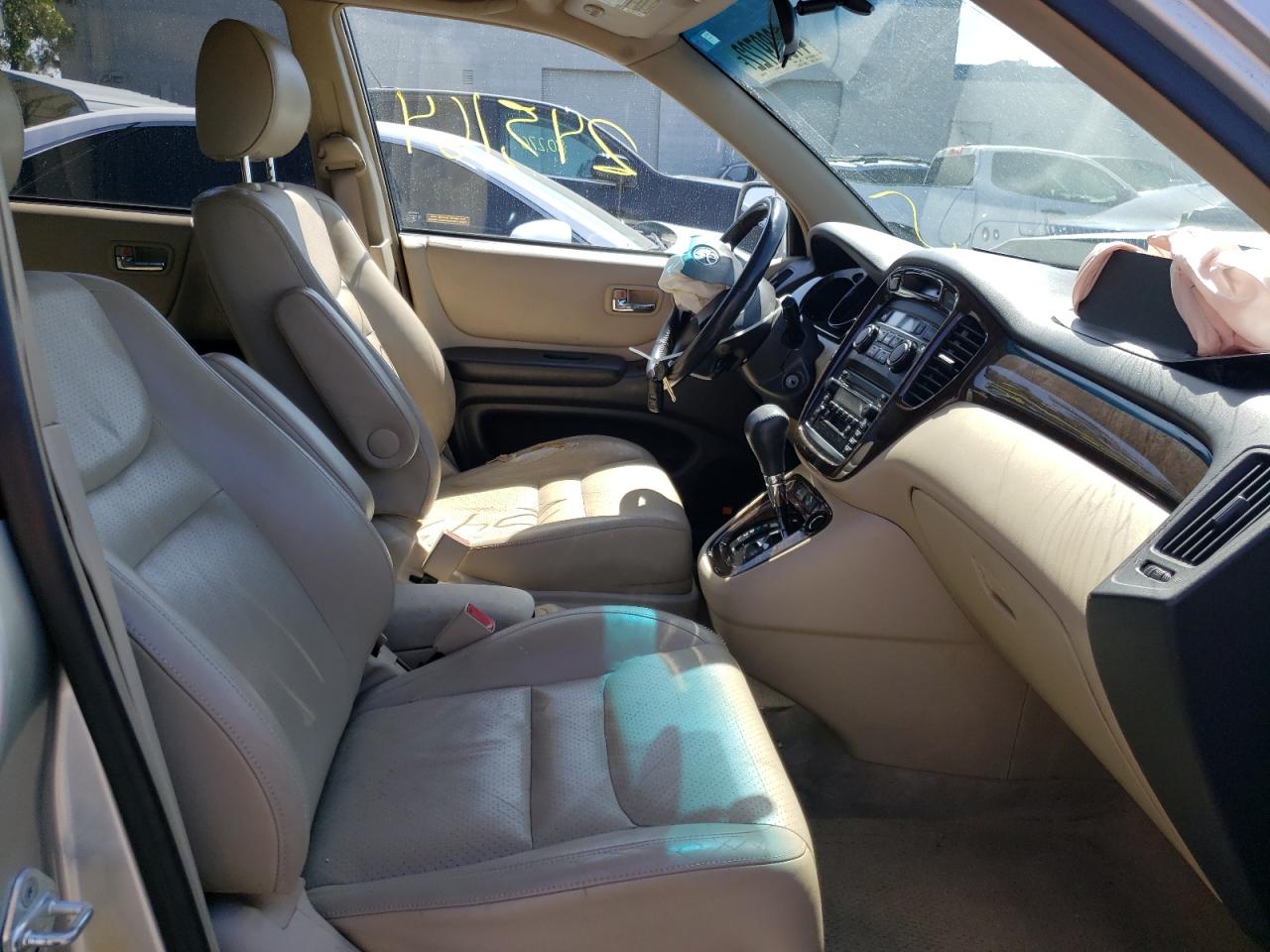 Photo 19 from auction – 2001 TOYOTA HIGHLANDER with VIN JTEGF21A510013596