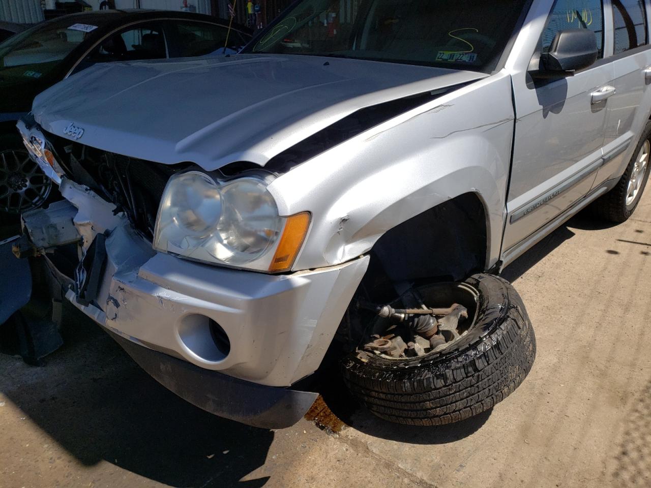 Photo 9 from auction – 2007 JEEP GRAND CHER with VIN 1J8GR48K57C531813