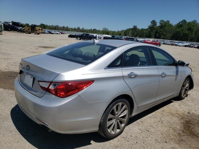 Photo 4 from auction – 2013 HYUNDAI SONATA SE with VIN 5NPEC4AC3DH538794