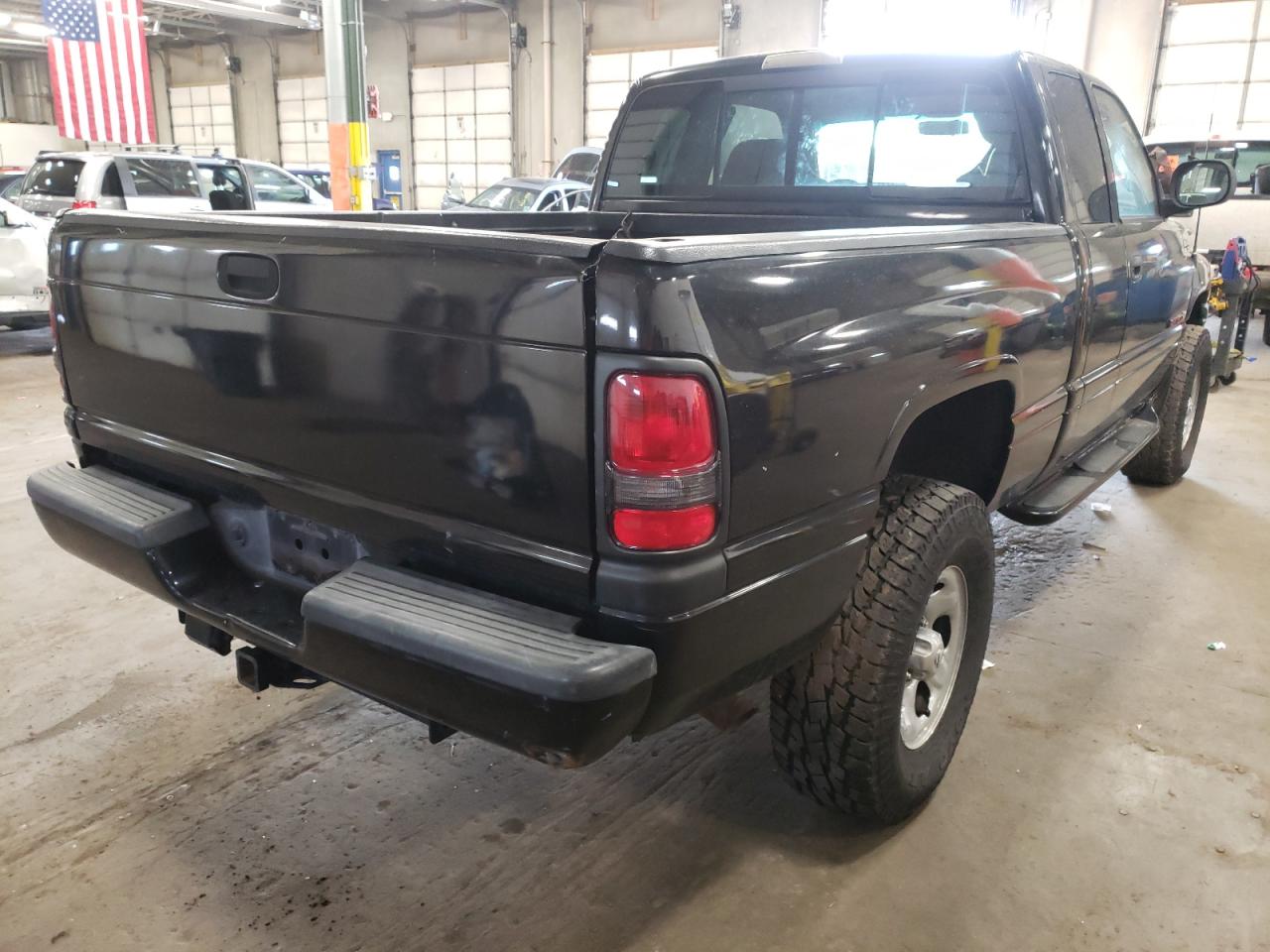 Photo 4 from auction – 1998 DODGE RAM 1500 with VIN 3B7HF13ZXWG202320