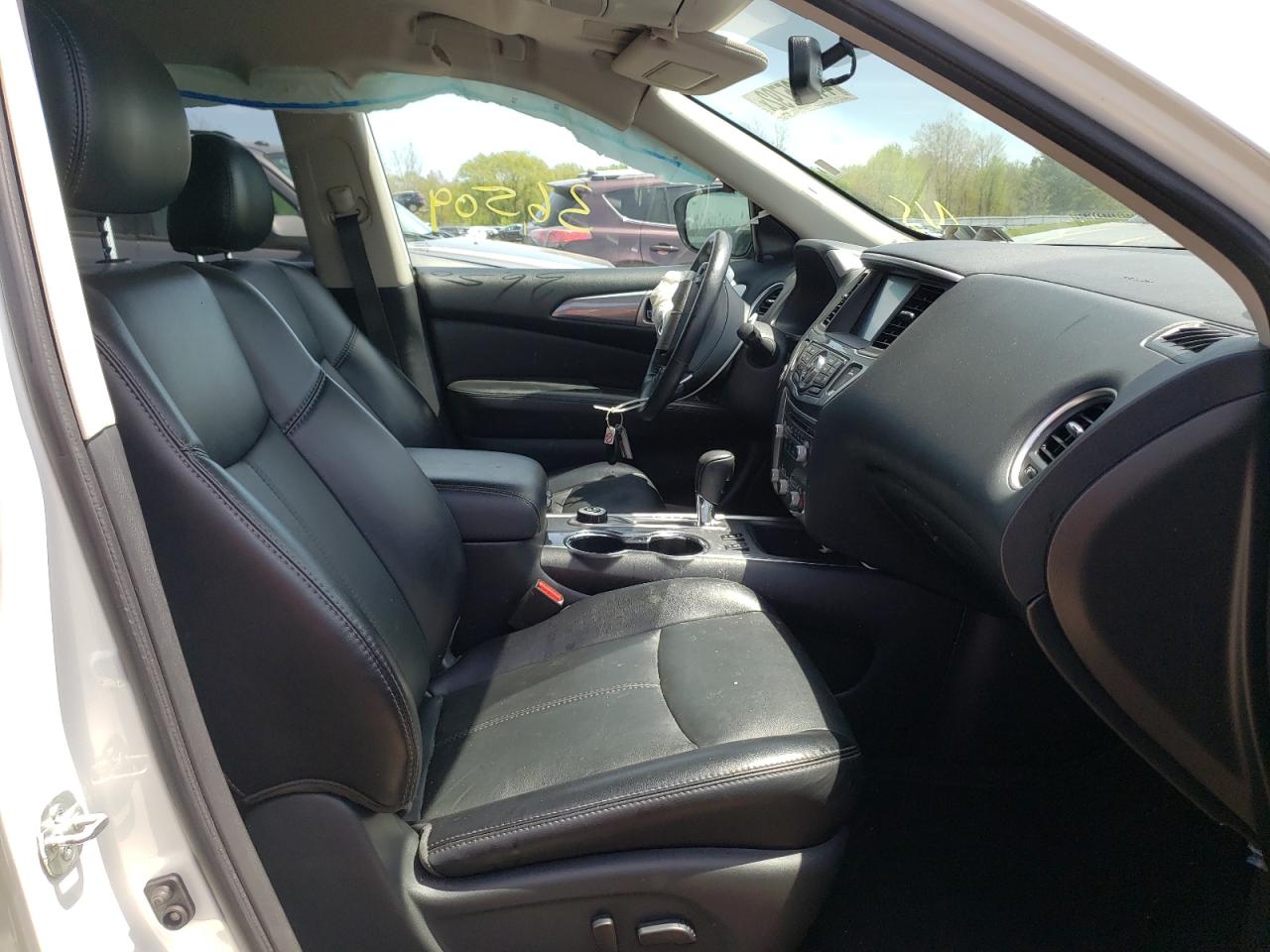 Photo 5 from auction – 2020 NISSAN PATHFINDER with VIN 5N1DR2CM1LC609839