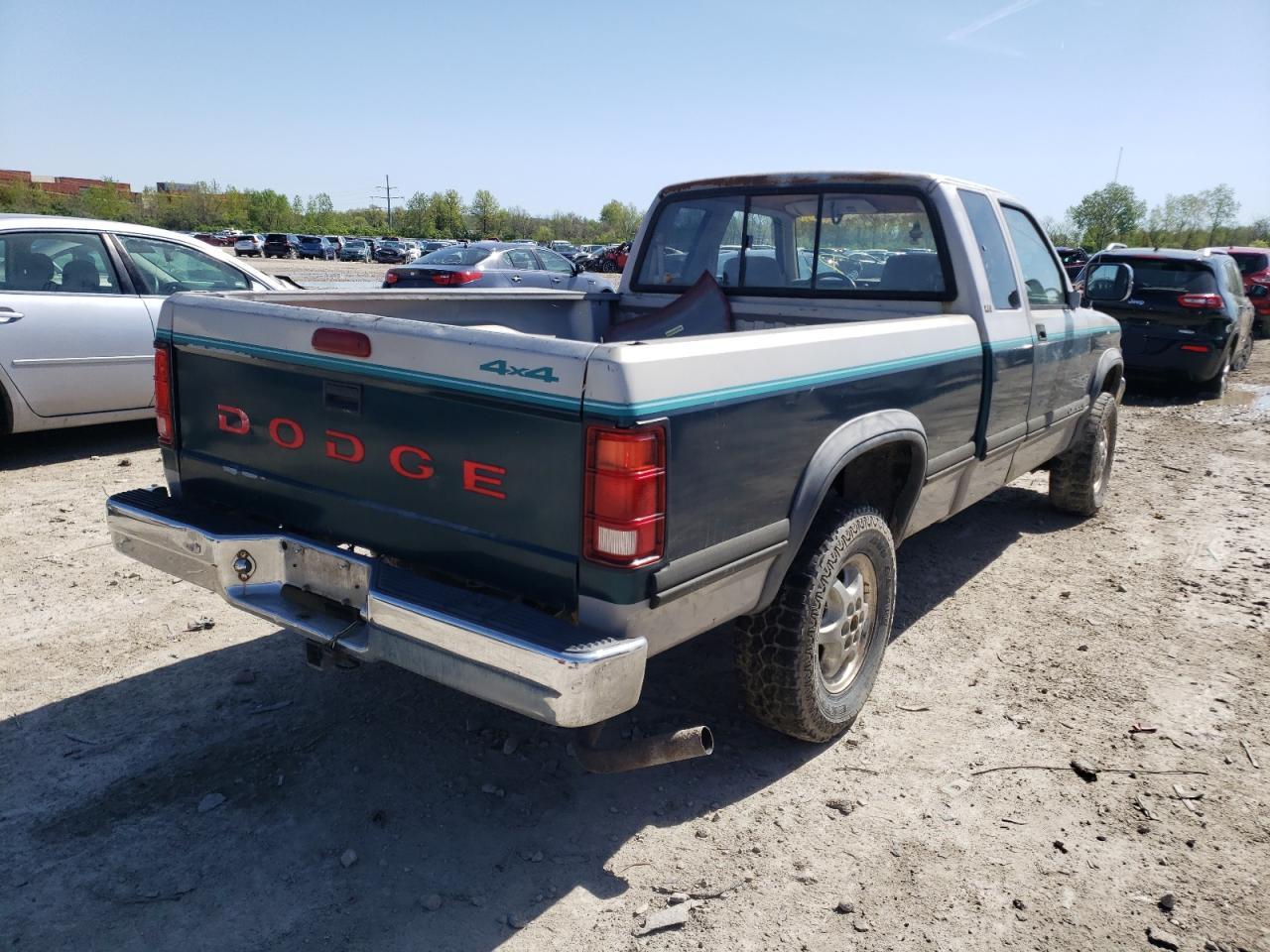 Photo 4 from auction – 1994 DODGE DAKOTA with VIN 1B7GG23YXRS590765