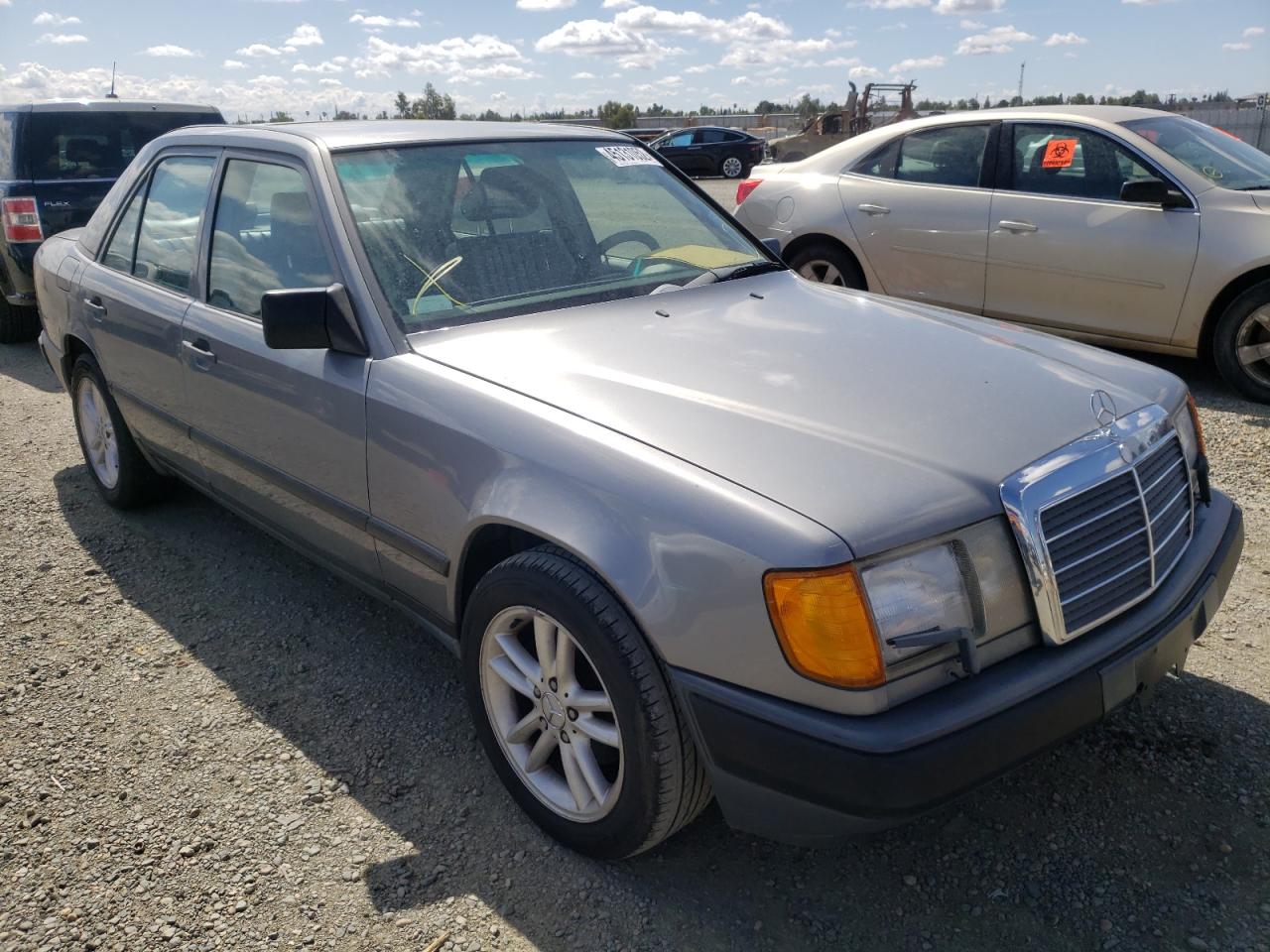 MERCEDES-BENZ 300 E 1988 with VIN WDBEA30D2JA730848 - Photo from auction