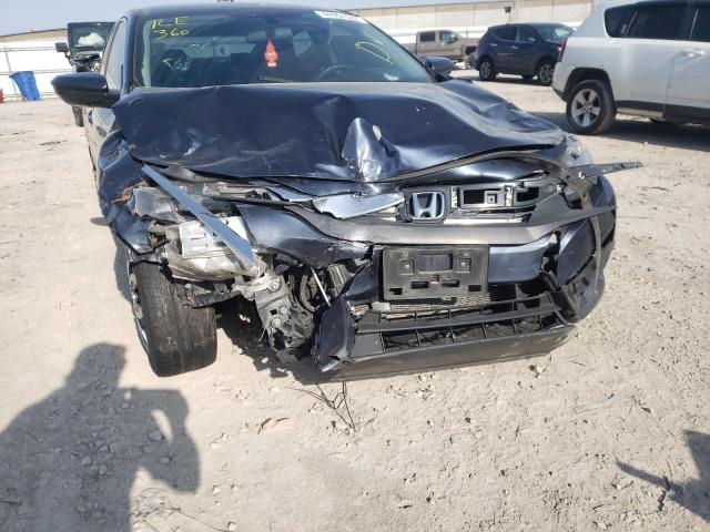 Photo 9 from auction – 2017 HONDA CIVIC LX with VIN 19XFC2F52HE006269