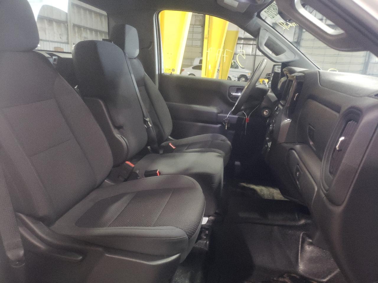 Photo 5 from auction – 2021 CHEVROLET SILVERADO with VIN 3GCNWAEF7MG393262