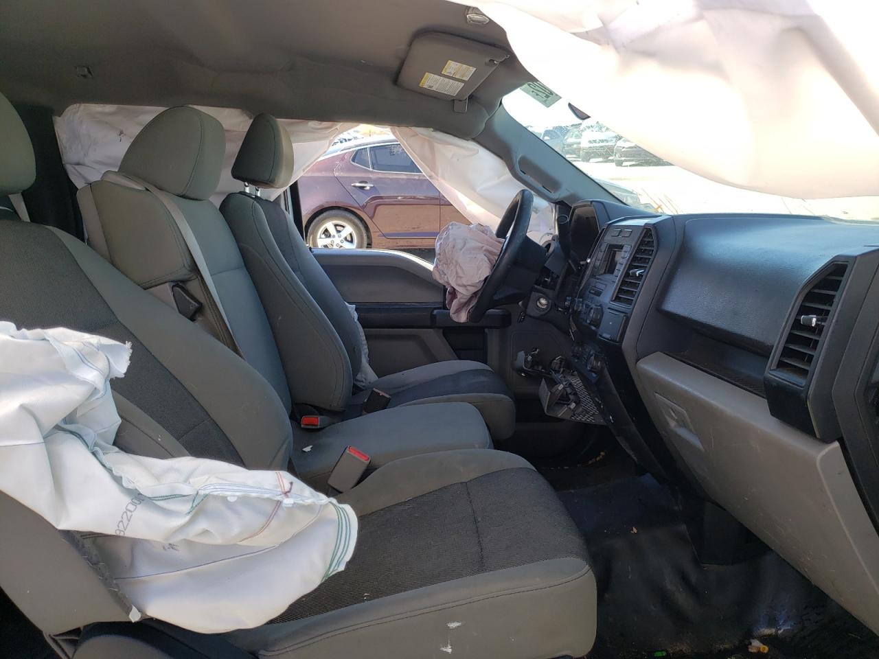Photo 5 from auction – 2016 FORD F150 SUPER with VIN 1FTFX1EG4GKE19131