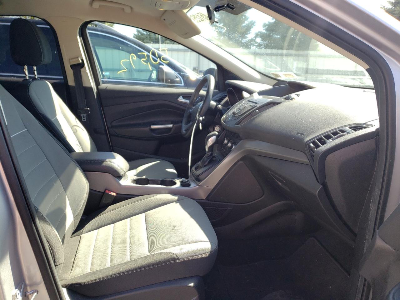 Photo 5 from auction – 2015 FORD ESCAPE SE with VIN 1FMCU9G95FUC72762