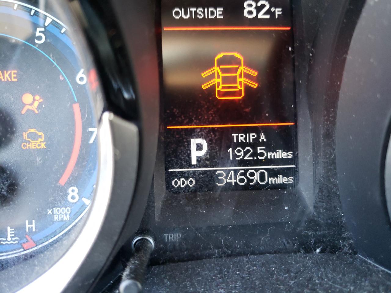 Photo 8 from auction – 2014 TOYOTA COROLLA L with VIN 5YFBURHE7EP175702