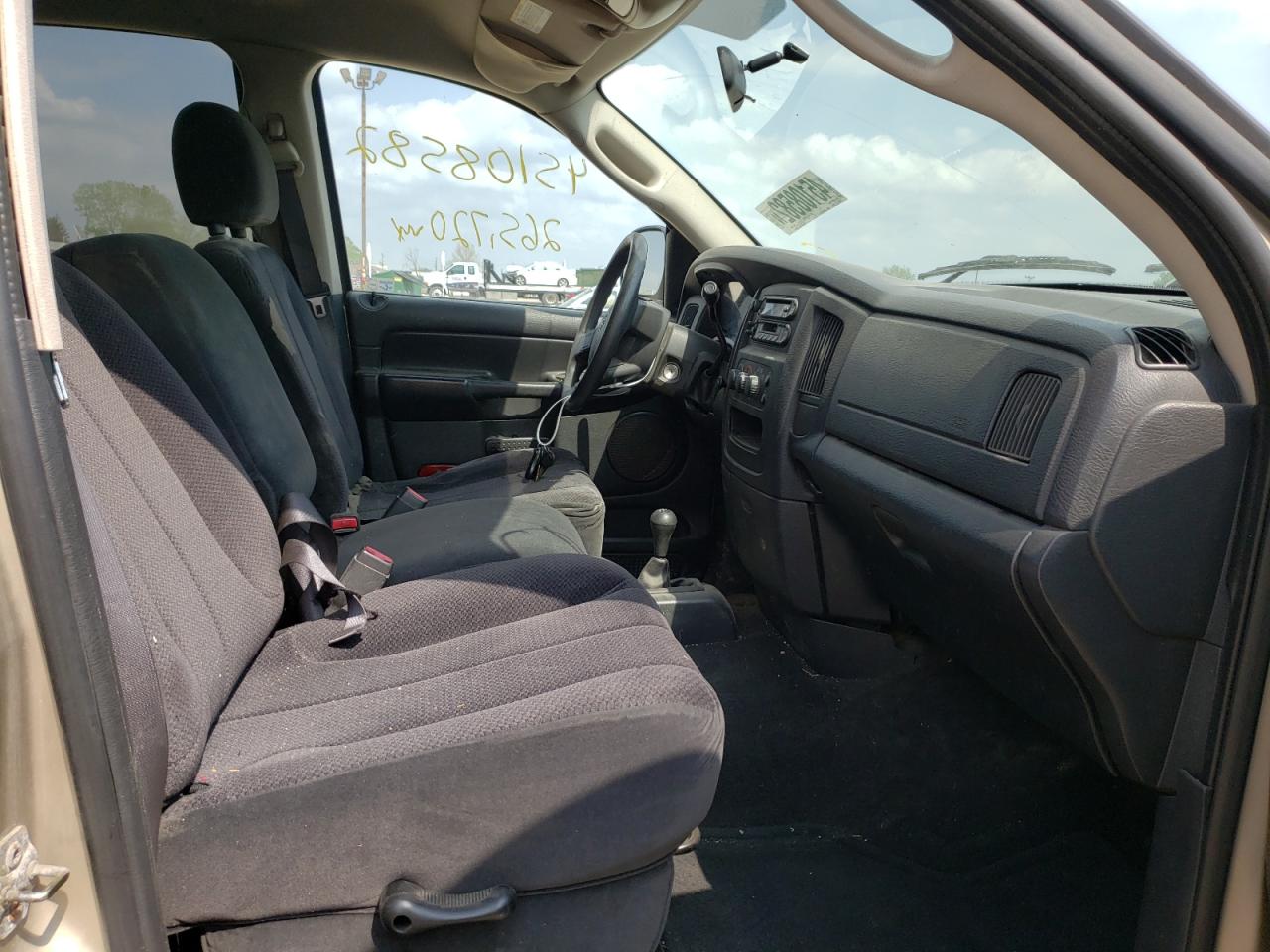 Photo 5 from auction – 2005 DODGE RAM 1500 S with VIN 1D7HU18N95S334901