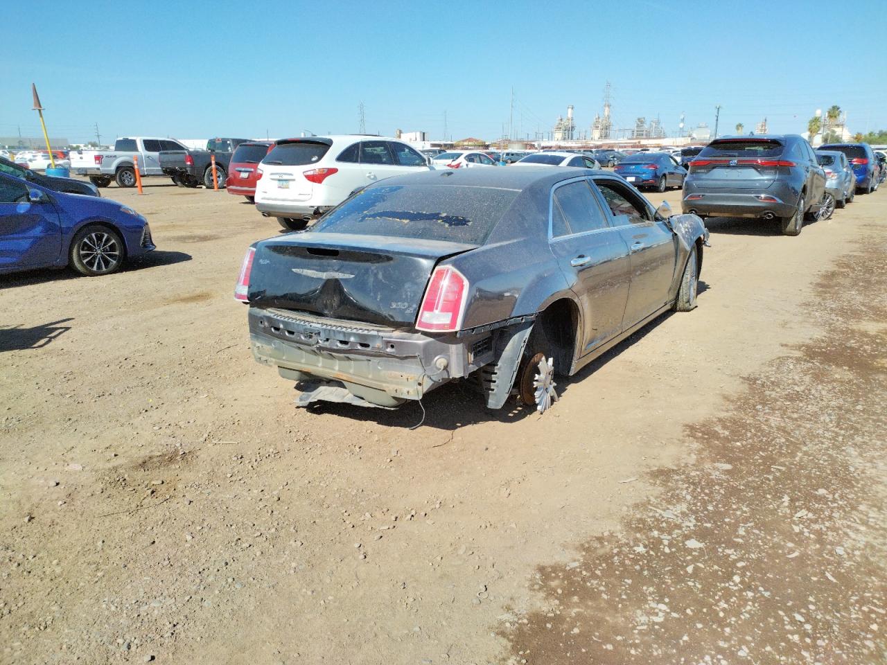 Photo 4 from auction – 2013 CHRYSLER 300C with VIN 2C3CCAKT5DH666925