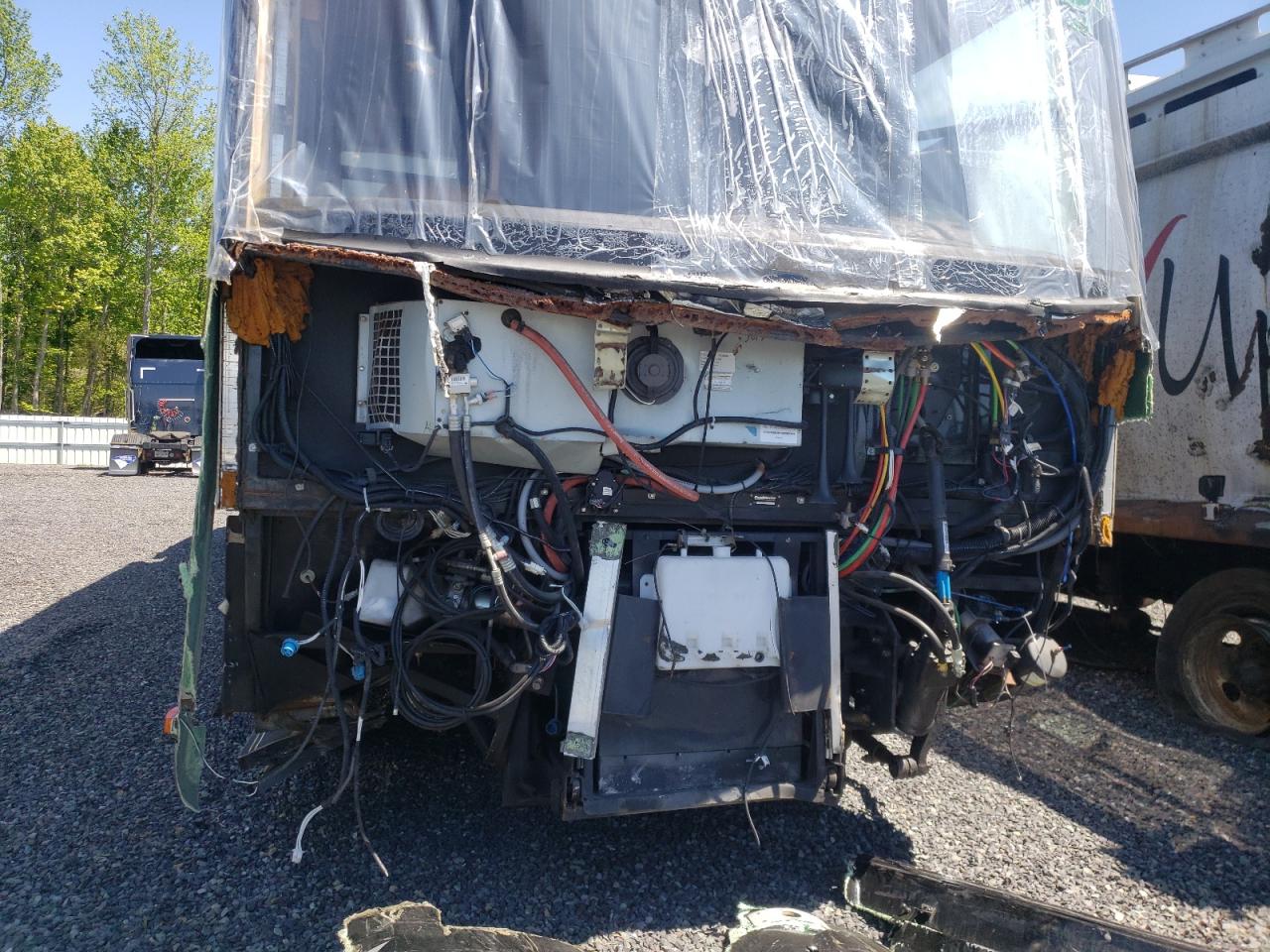 Photo 7 from auction – 2013 ROADMASTER RAIL MTRHM with VIN 51Z4D5348D4060072