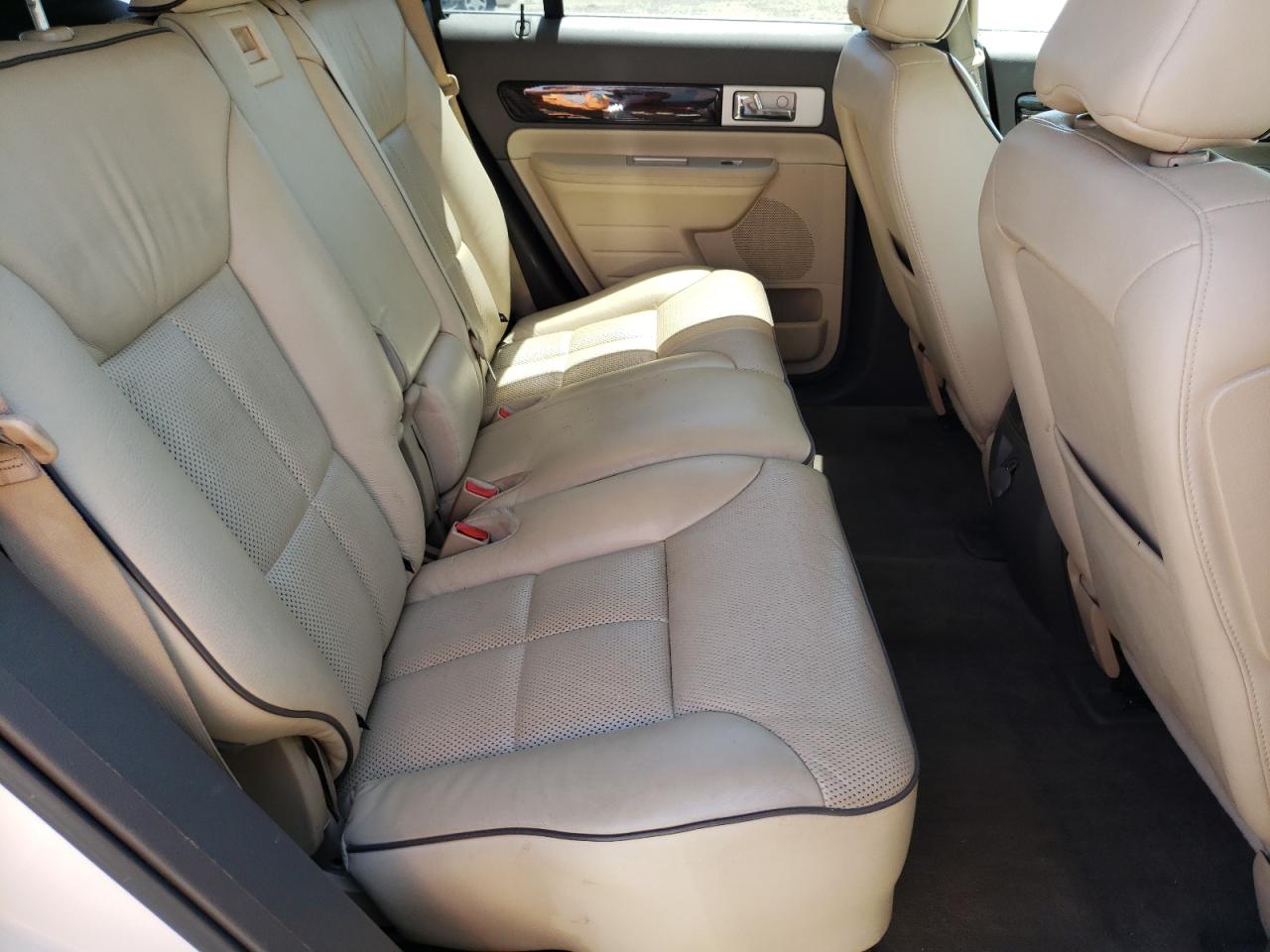 Photo 6 from auction – 2008 LINCOLN MKX with VIN 2LMDU88C08BJ29059