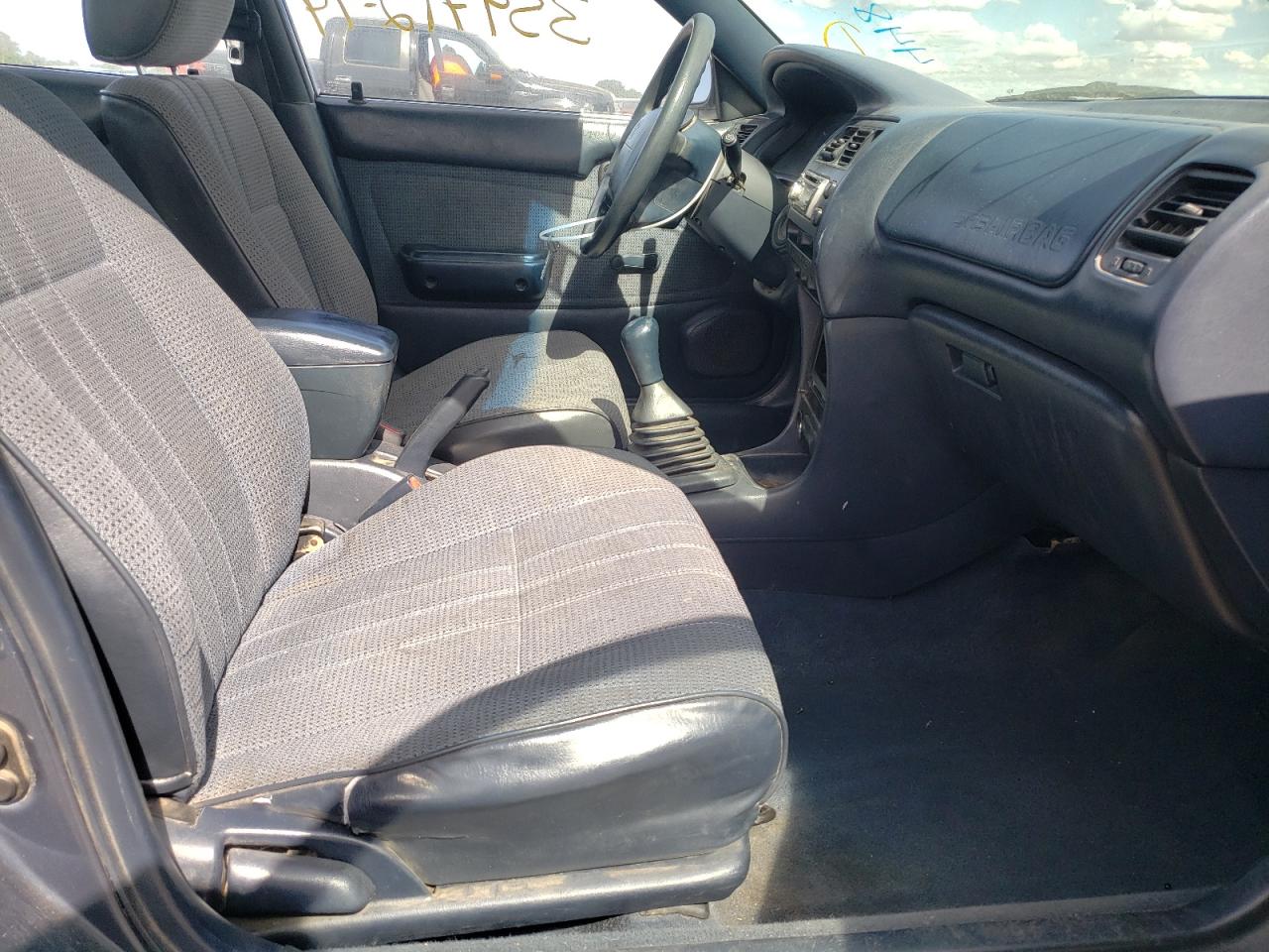 Photo 5 from auction – 1994 TOYOTA COROLLA with VIN 1NXAE04B7RZ211005