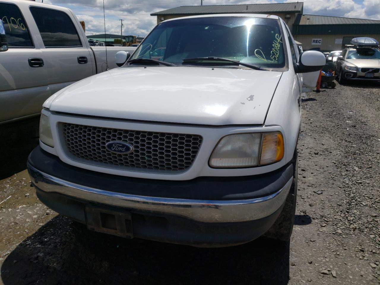 Photo 9 from auction – 1999 FORD F150 with VIN 1FTRX17W0XKC26329