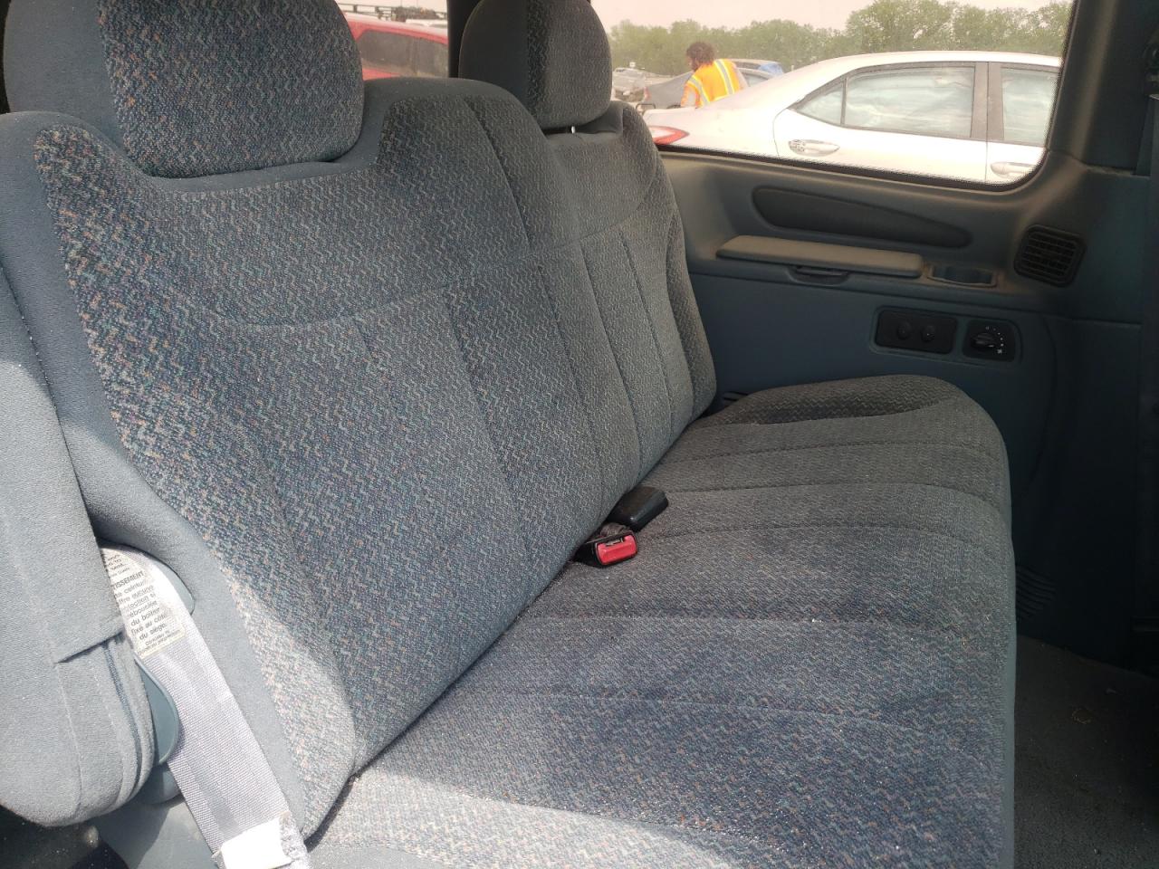 Photo 6 from auction – 1998 FORD WINDSTAR W with VIN 2FMDA514XWBA22331
