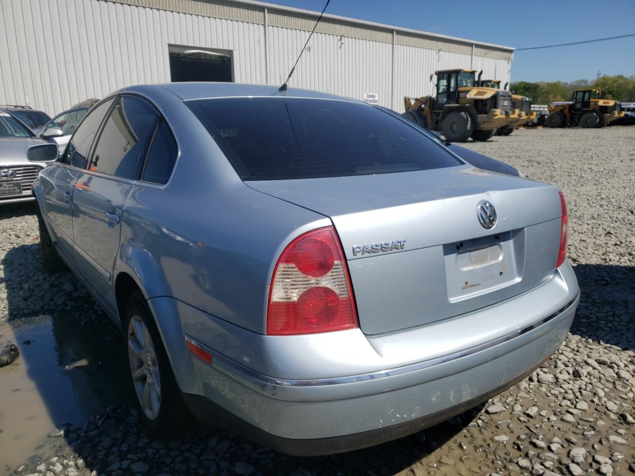 Photo 3 from auction – 2004 VOLKSWAGEN PASSAT GLS with VIN WVWPD63B24E062124