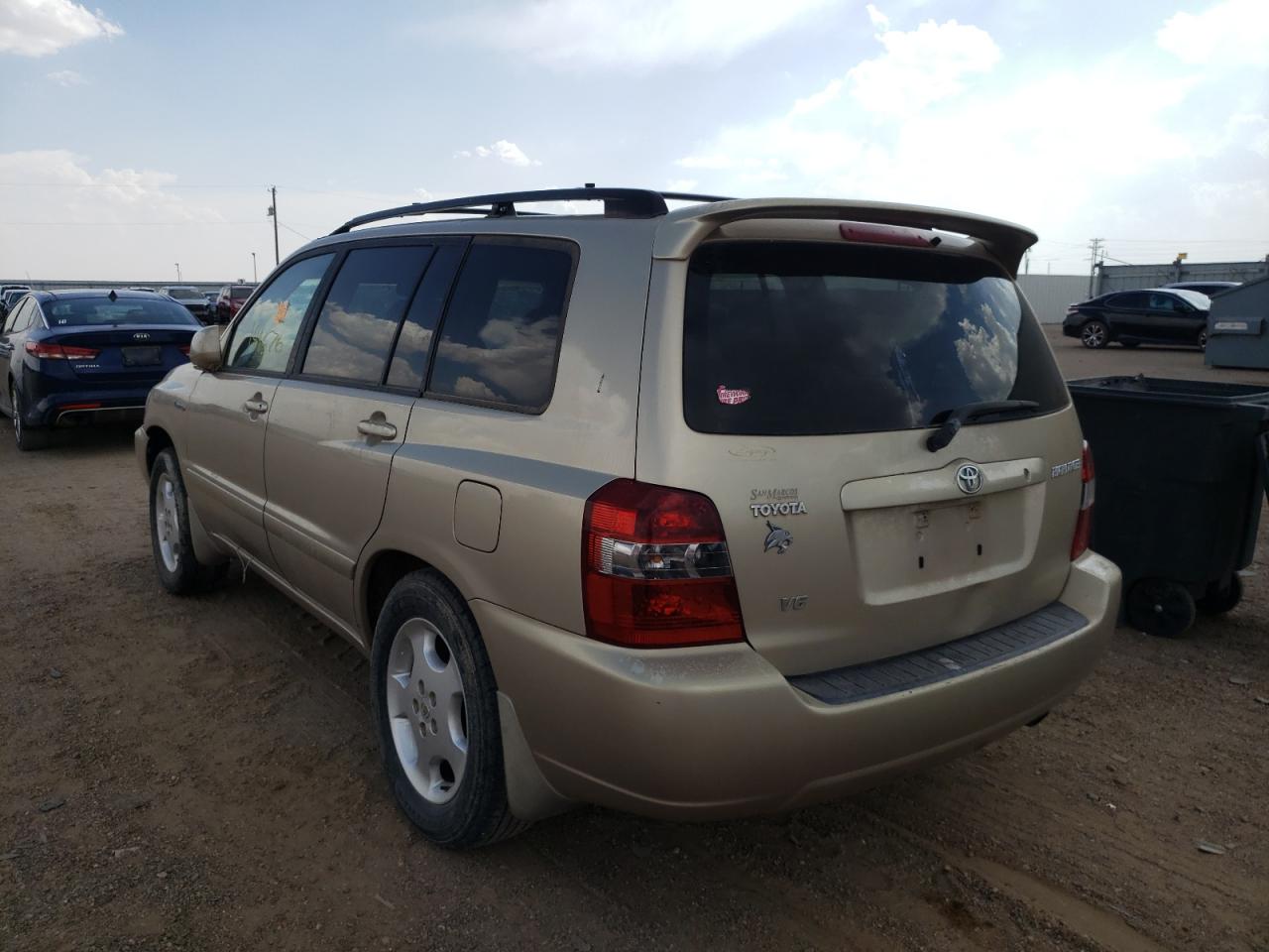 Photo 3 from auction – 2004 TOYOTA HIGHLANDER with VIN JTEDP21A440016557