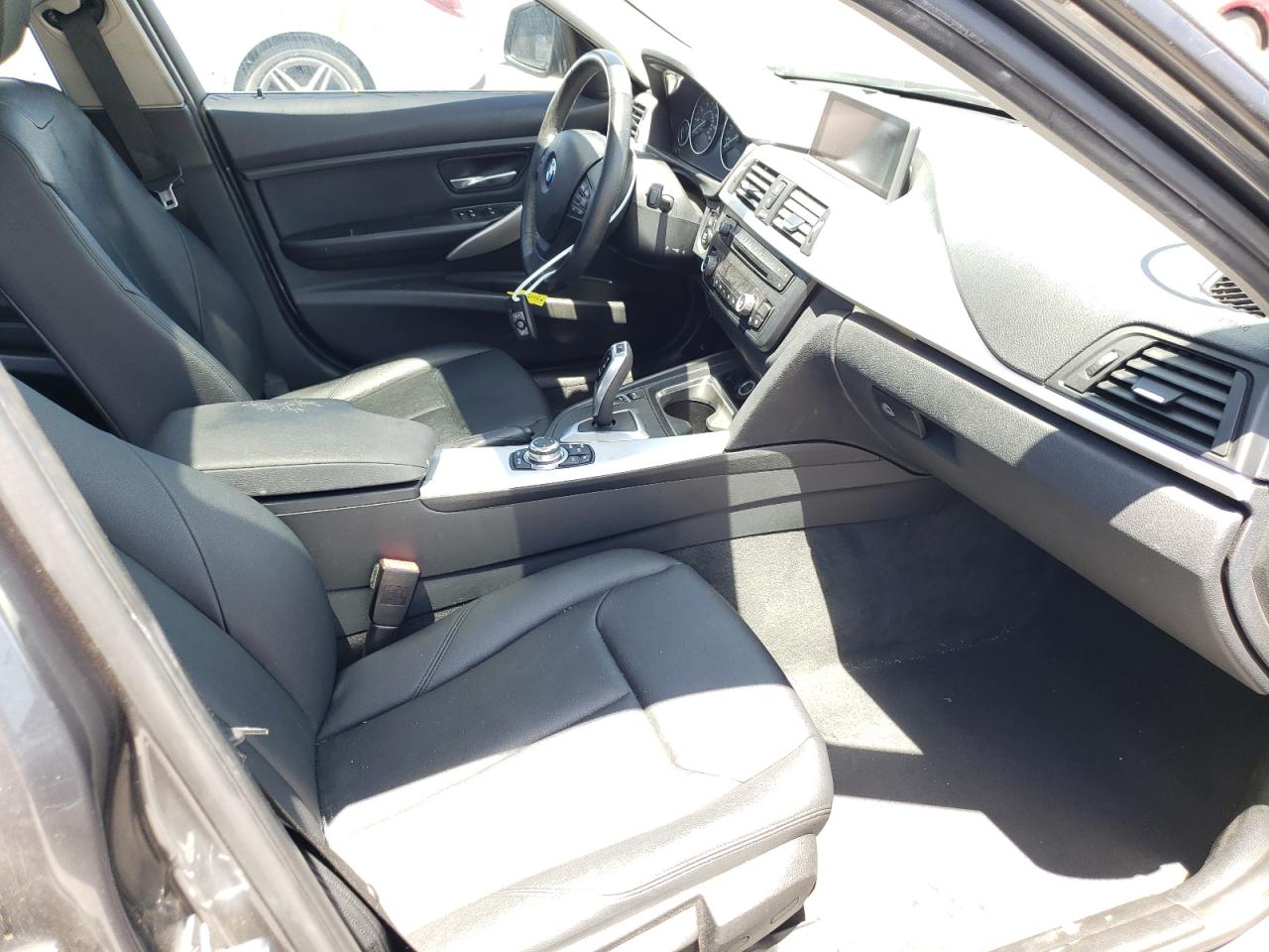 Photo 5 from auction – 2012 BMW 328 I with VIN WBA3A5C56CF258519