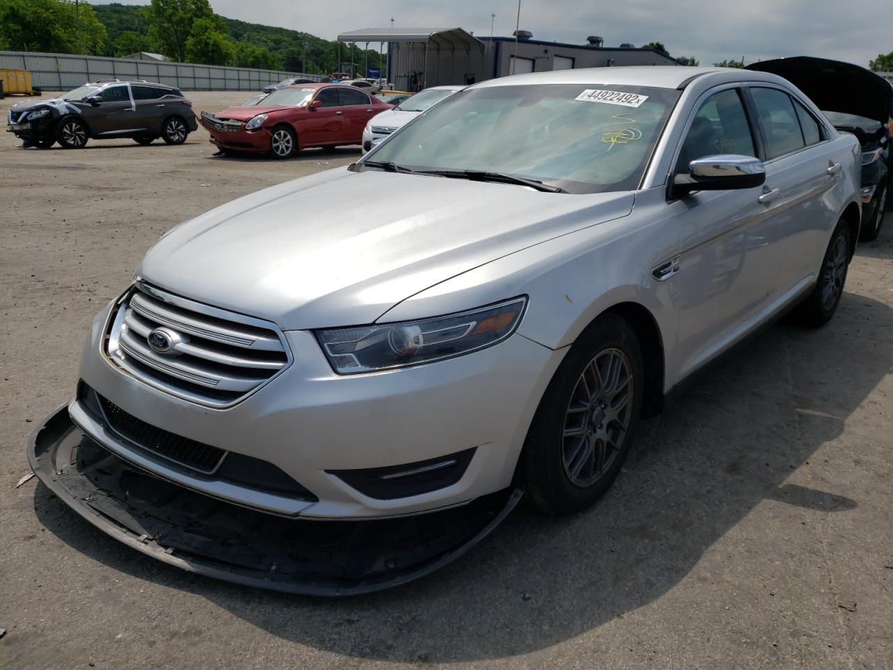 Photo 2 from auction – 2015 FORD TAURUS LIM with VIN 1FAHP2F89FG134289
