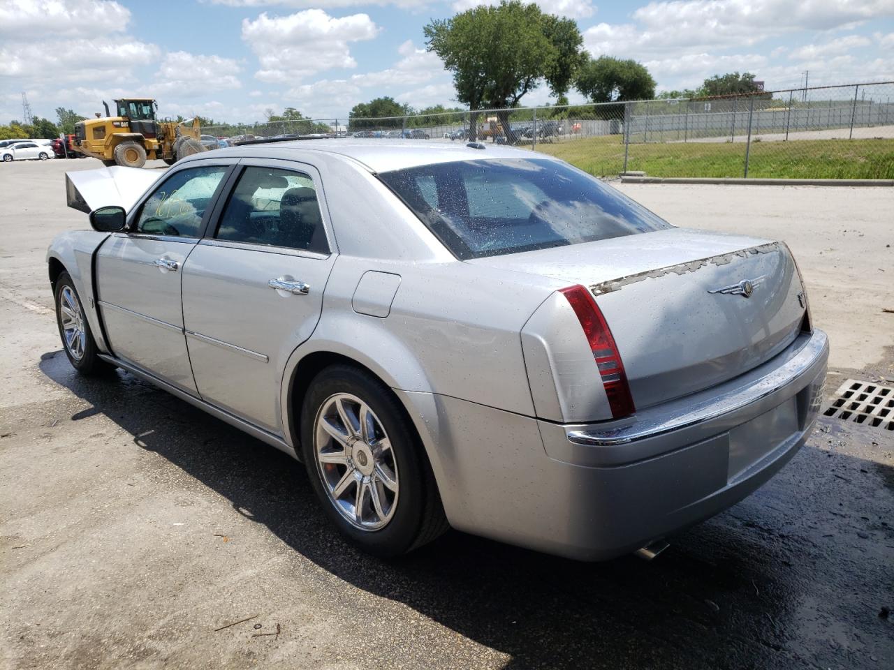 Photo 3 from auction – 2007 CHRYSLER 300C with VIN 2C3KA63H47H767354